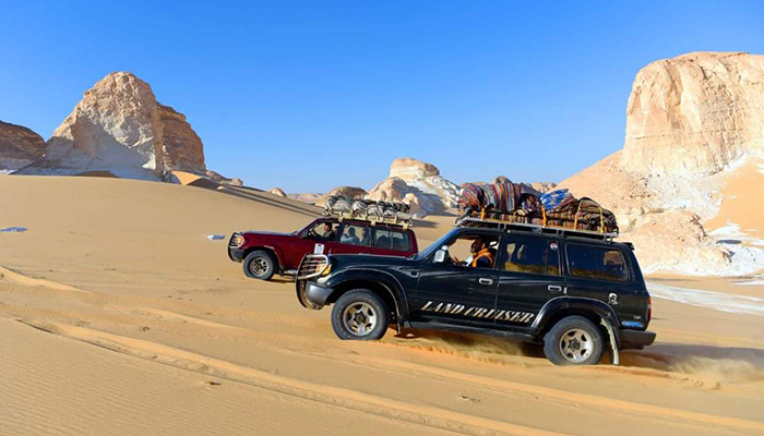Overnight Black & White Desert from Cairo